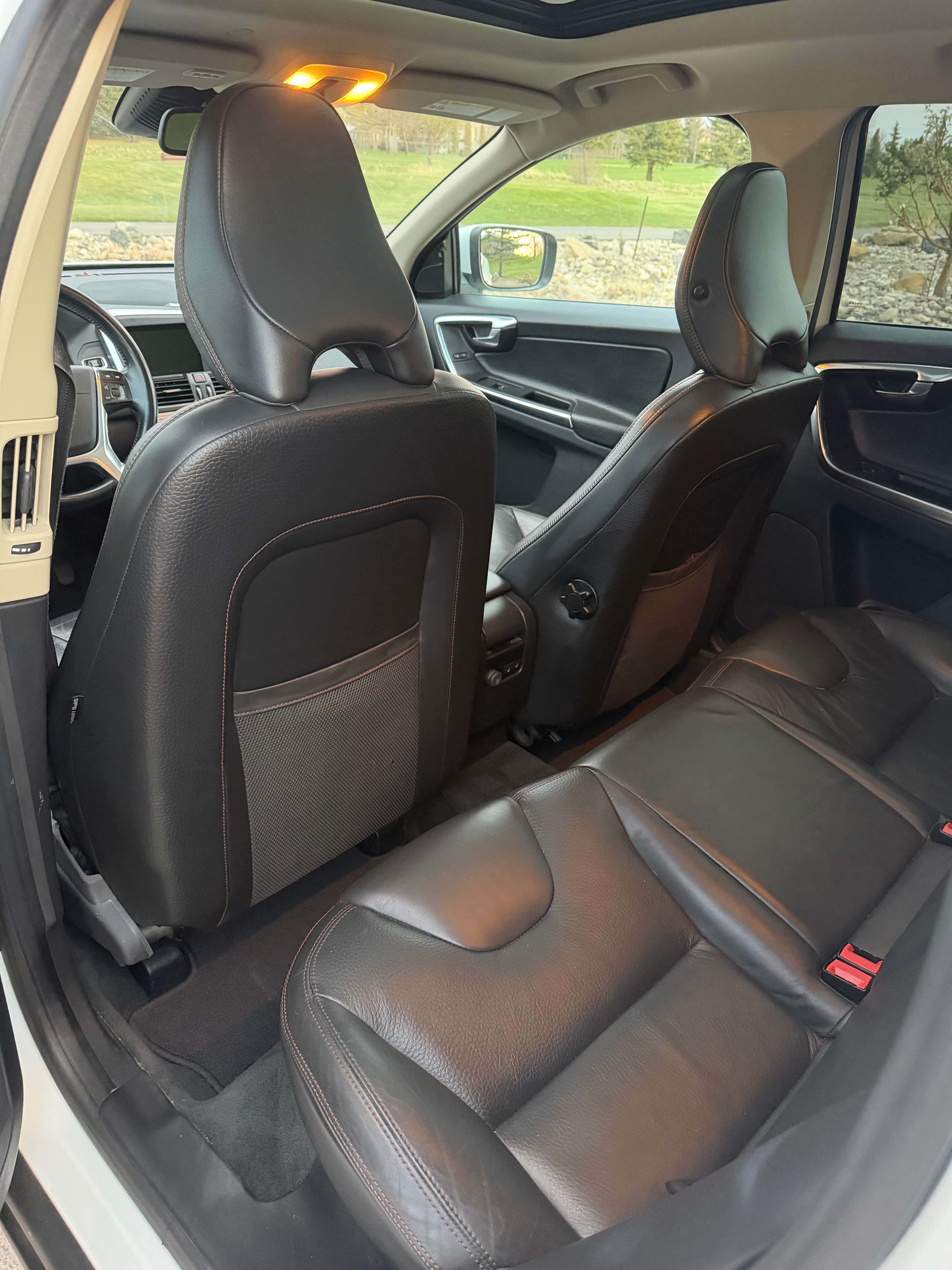 2013 Volvo XC60 T6 Premier Plus thumb 10