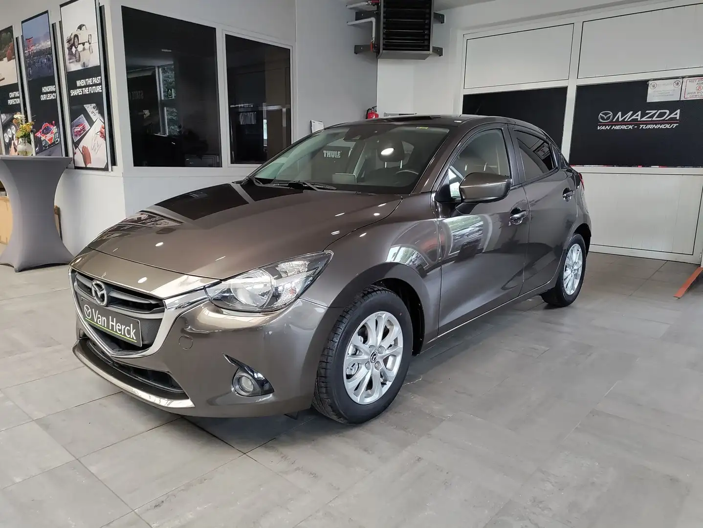 Mazda 2 1.5 SKYACTIV-G skyDRIVE Plug Edition Brun - 1