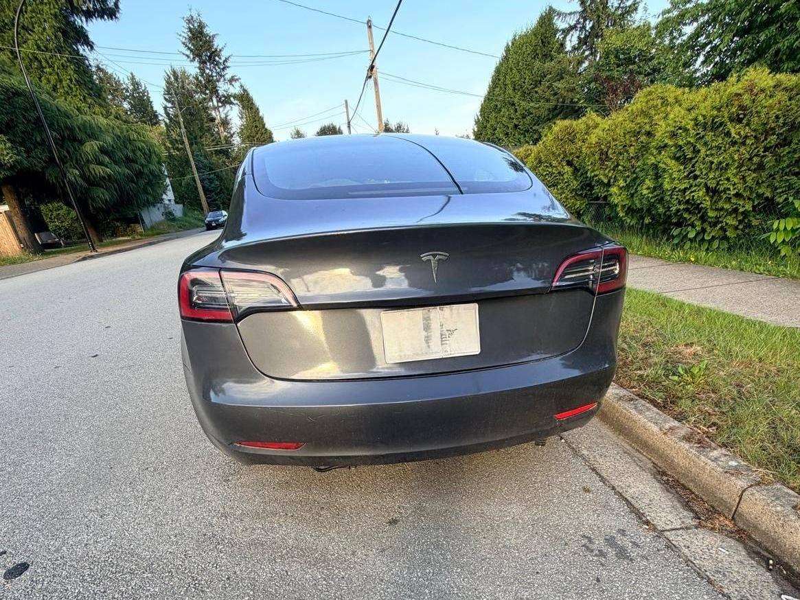 2023 Tesla Model 3 alt 2