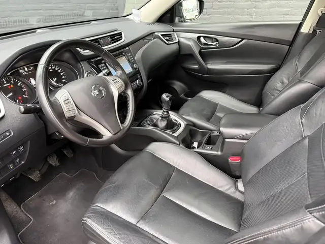 Nissan X-Trail view 14