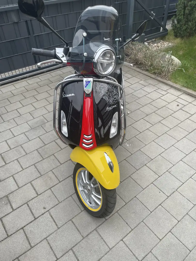 Vespa Primavera 50 mickey mouse Sonderedition - 1