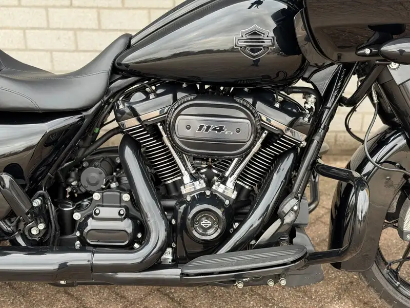 Harley-Davidson Road Glide - foto 6