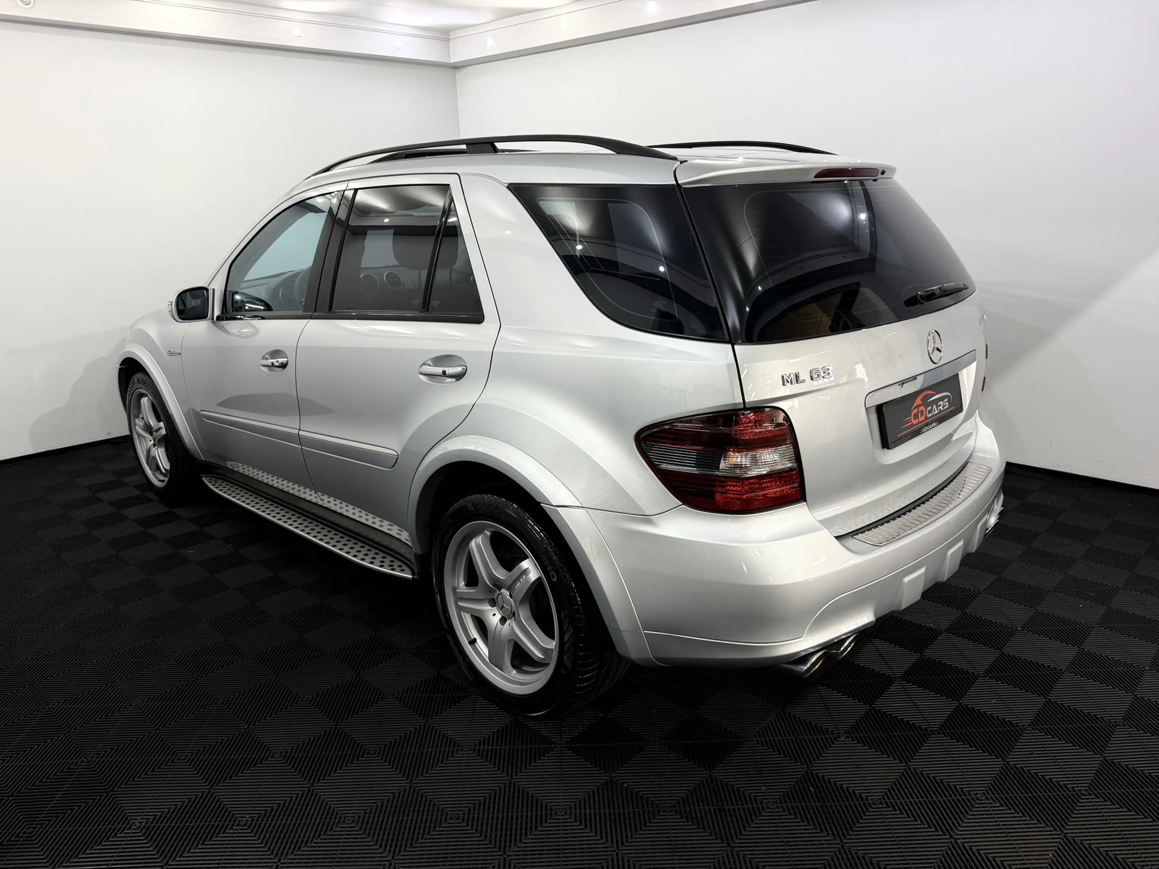 Mercedes-Benz ML 63 AMG M-klasse 510PK Schuifdak, Camera, Navi, Keyless st — photo 4