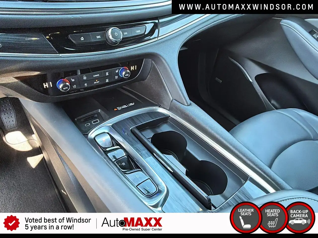 Buick Enclave снимка Buick Enclave