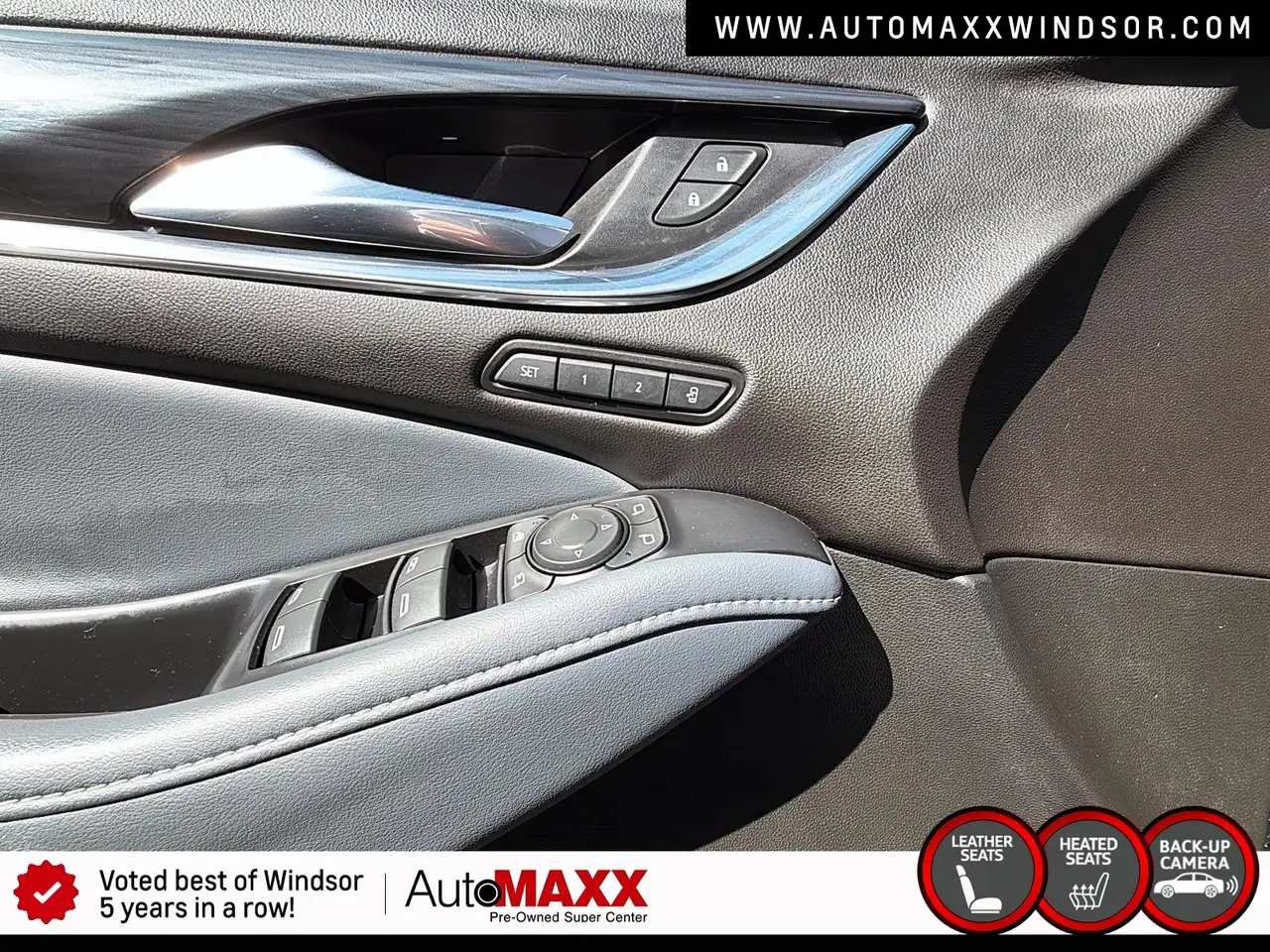 Buick Enclave снимка Buick Enclave