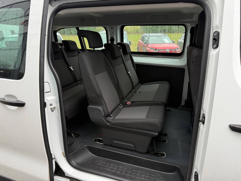Citroen Jumpy Blue HDi 150 XL 9 Sitzplätze — photo 10