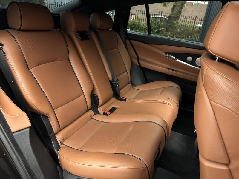 BMW 550 5-serie Gran Turismo 550xi V8 M Sport 449 pk Panor — photo 6