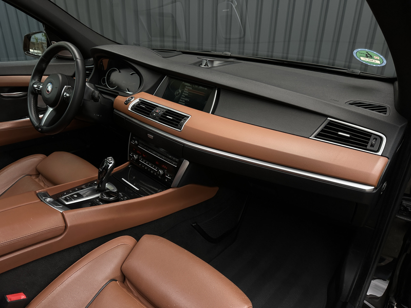 BMW 550 5-serie Gran Turismo 550xi V8 M Sport 449 pk Panor — photo 2