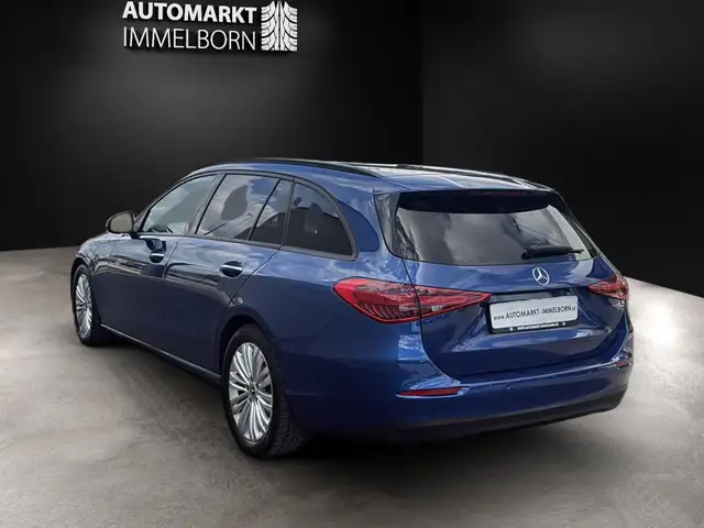 Mercedes-Benz C view 5