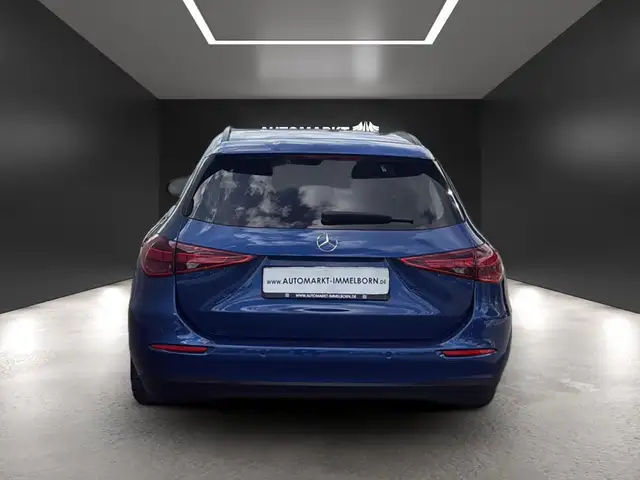 Mercedes-Benz C view 10