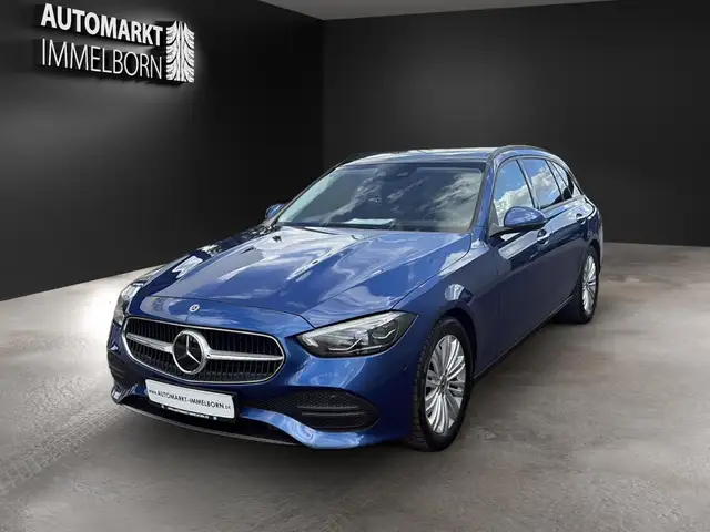 Mercedes-Benz C view 3