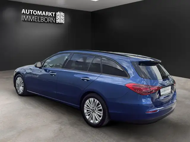 Mercedes-Benz C view 6