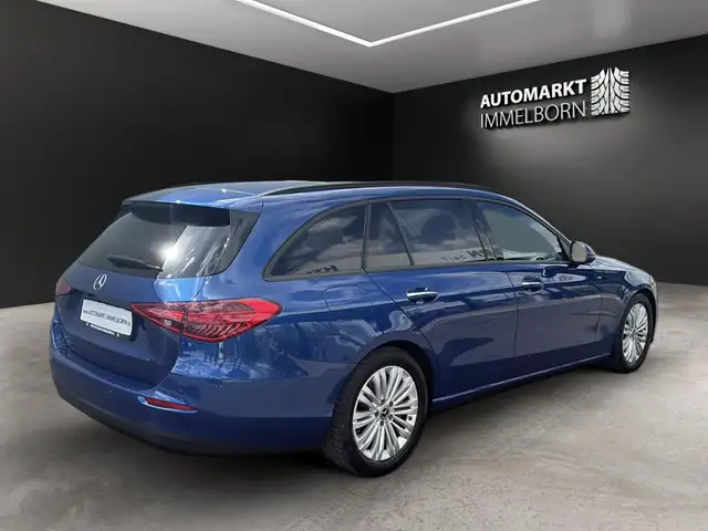 Mercedes-Benz C view 8