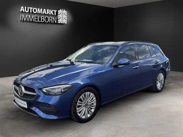 Mercedes-Benz C view 4