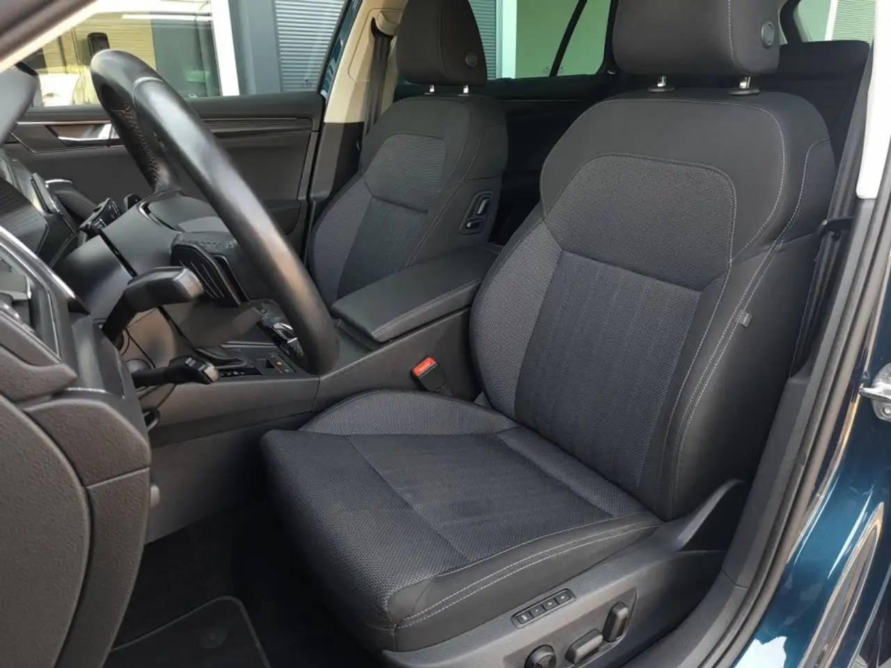 Skoda Superb Kombi STYLE 2,0 TDI DSG *STANDHZG / MATRIX-LED / AHV & 360° KAMERA /, миниатюра 13