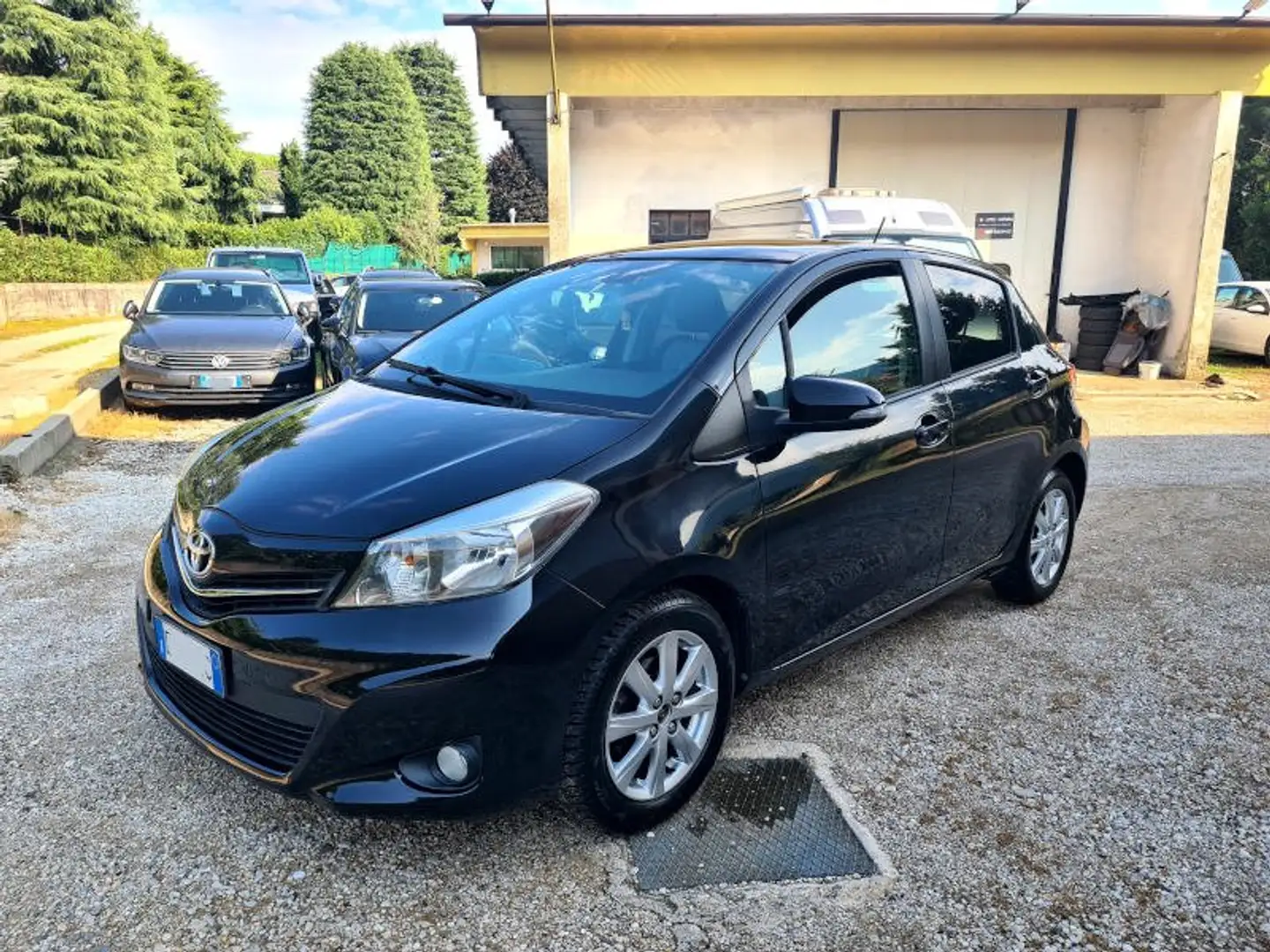 Toyota Yaris Yaris III 5p 1.3 Active Bleu - 1