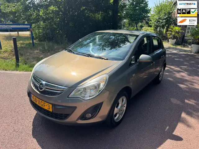 Opel Corsa 1.2-16V Anniversary Edition / Airco / NAP / Apk /