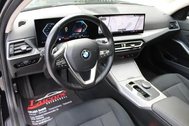 BMW 3 Series view 8