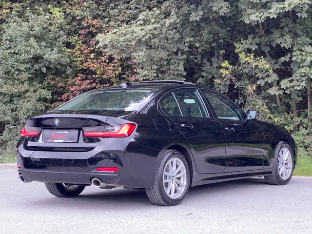 BMW 3 Series view 2