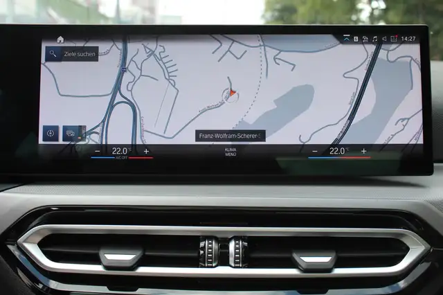 BMW 3 Series view 15