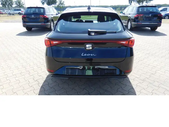 SEAT Leon view 4