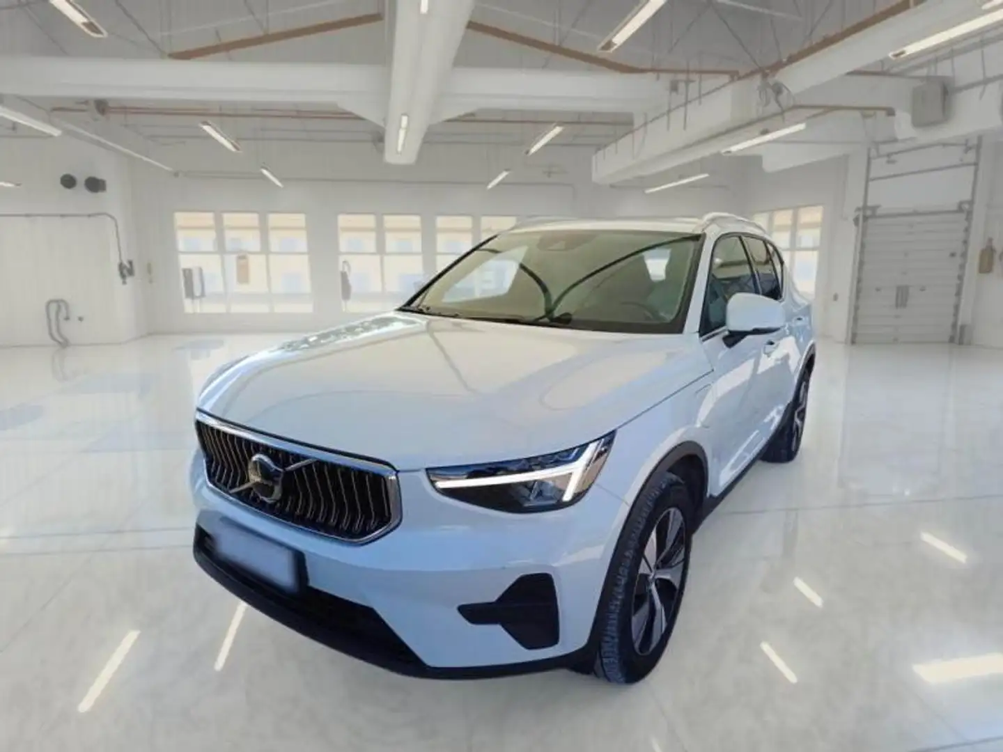 Volvo XC40 XC40 2023 1.5 t5 recharge phev Plus Bright auto Blanco - 1
