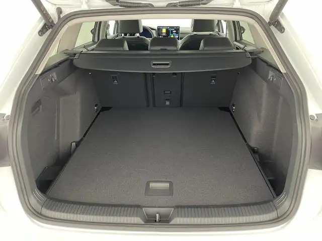 Volkswagen Golf view 7