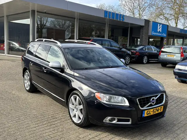 Volvo V70 2.0 T5 213pk VIJF Cilinder Keyless On call Premium