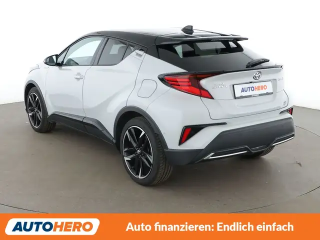 Toyota C-HR view 4