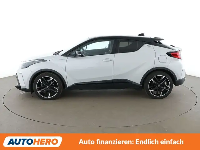 Toyota C-HR view 3