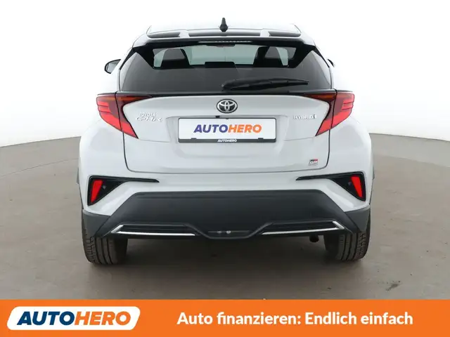 Toyota C-HR view 5
