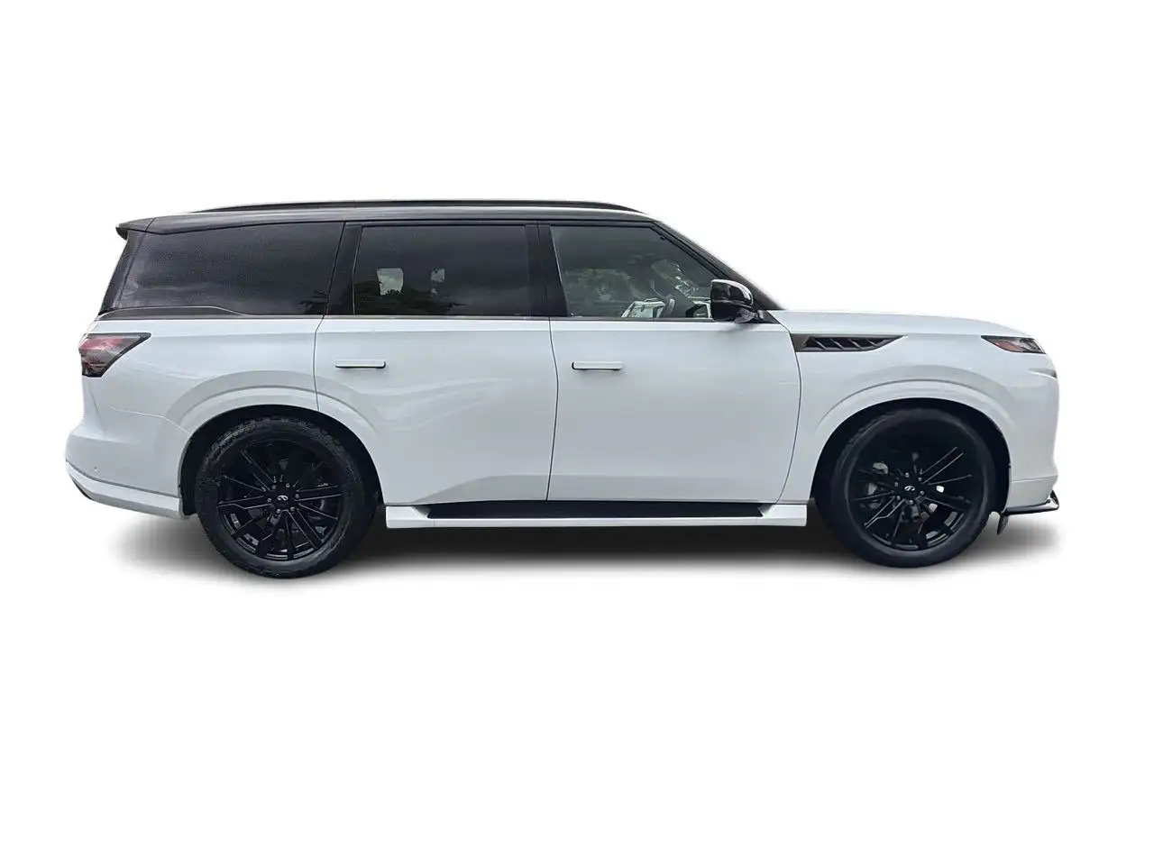 Infiniti QX80 снимка Infiniti QX80