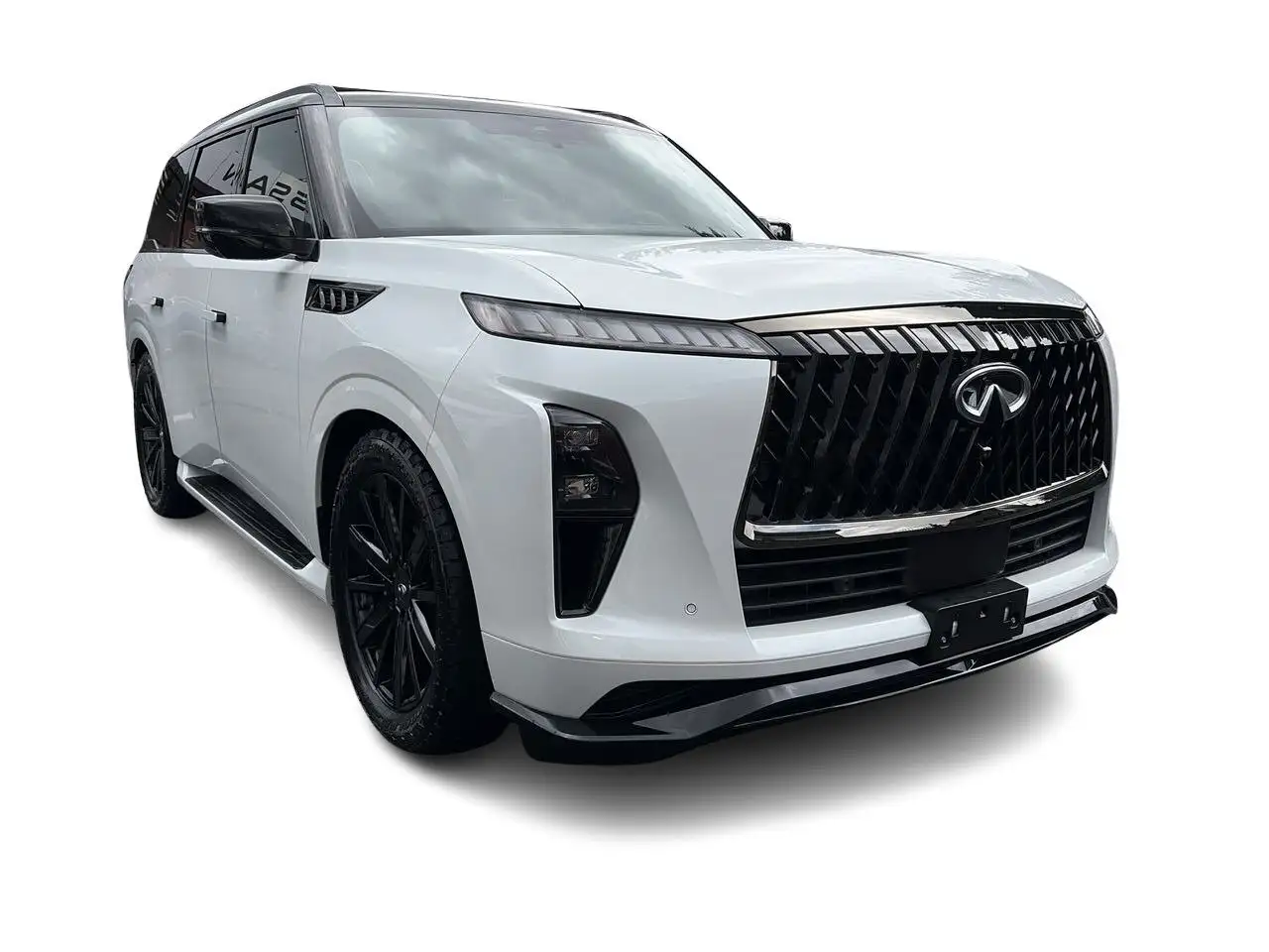 Infiniti QX80 снимка Infiniti QX80