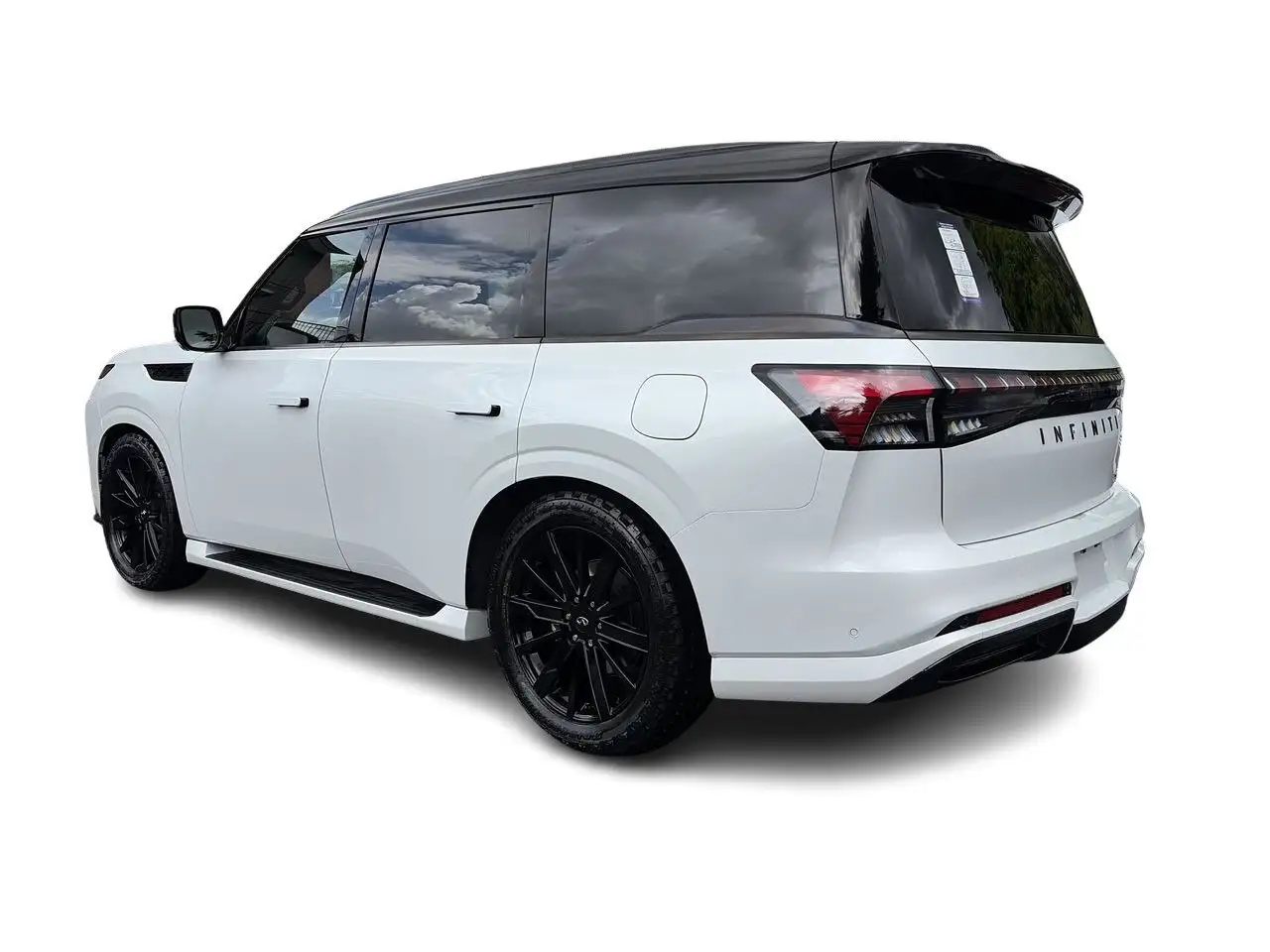 Infiniti QX80 снимка Infiniti QX80