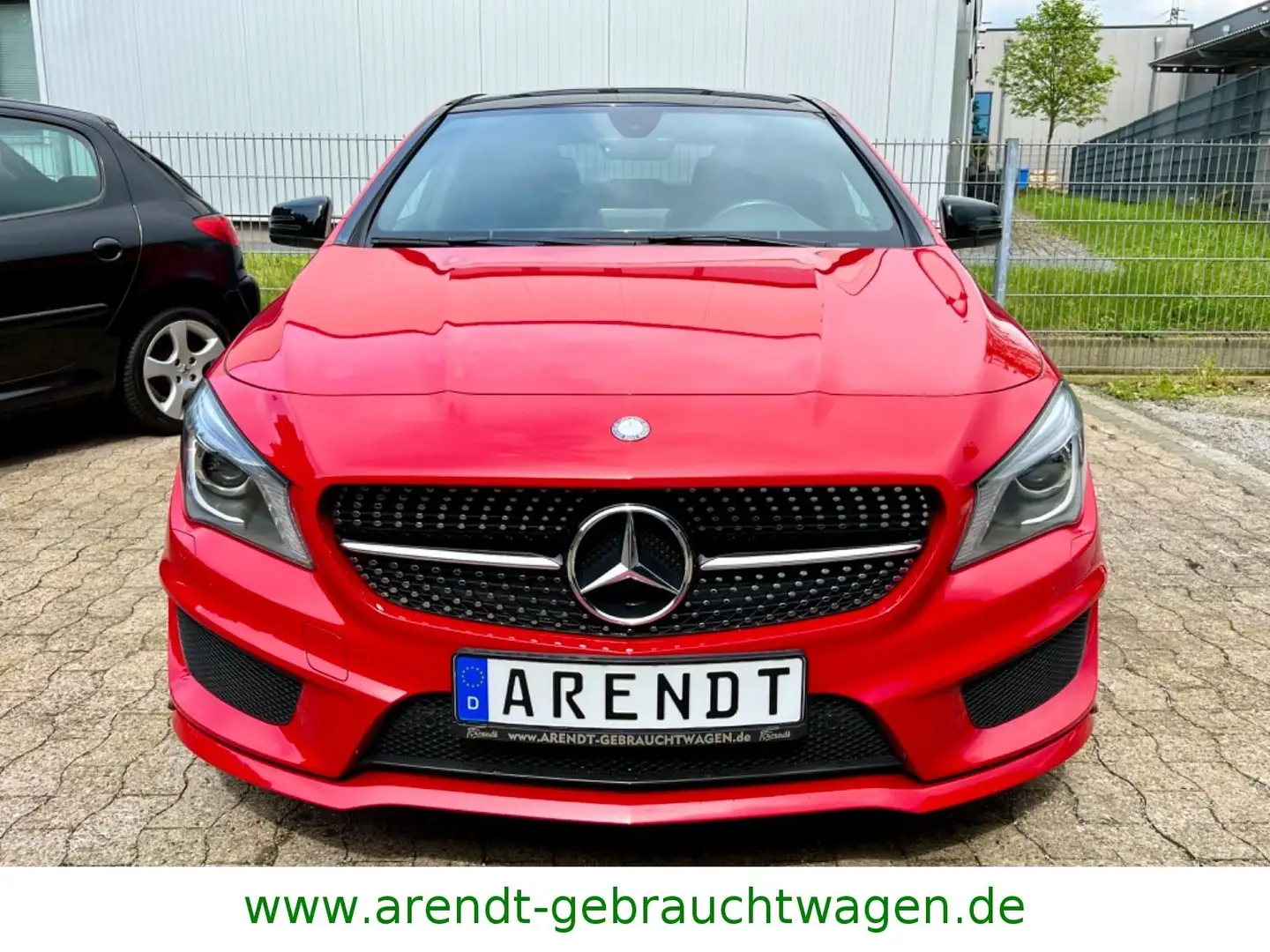 Mercedes-Benz CLA 200 *1 Hand/42Tsd. km/AMG/BI-Xenon/Pano* Red - 2