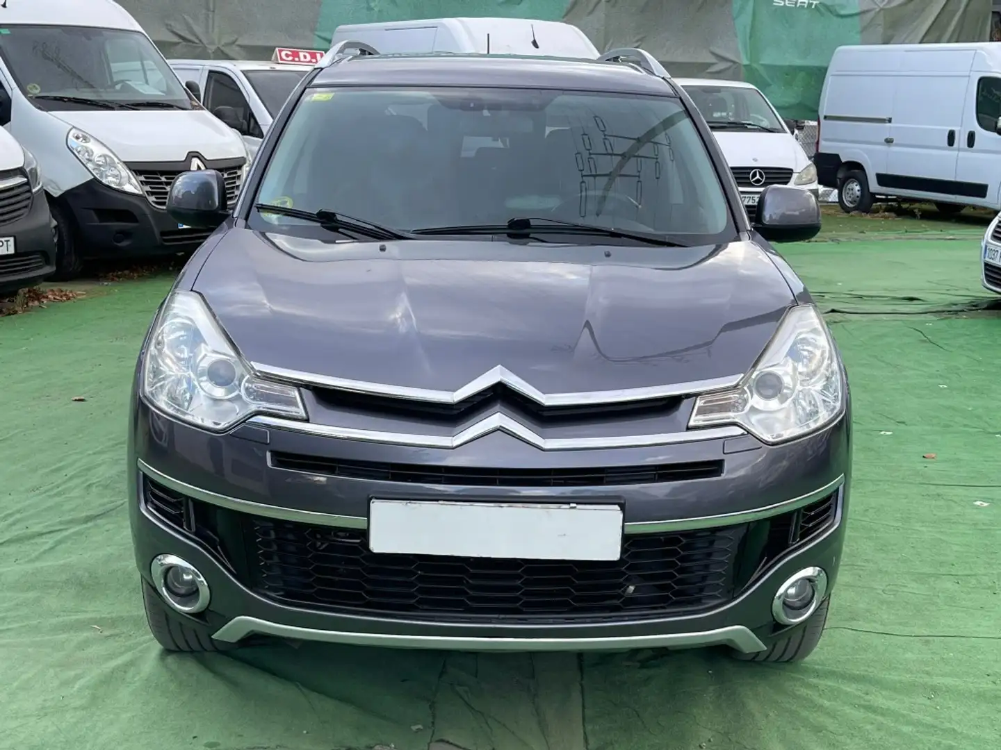 Citroen C-Crosser 2.2HDI Exclusive DCS Grijs - 2