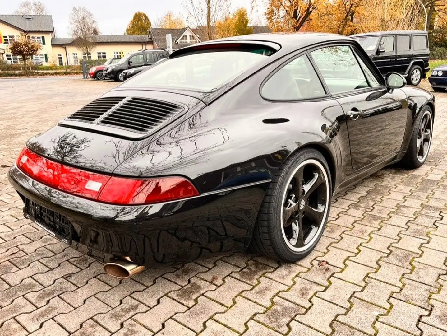 Porsche 993 Carrara Coupé mit "S" Modifikationen Black - 2