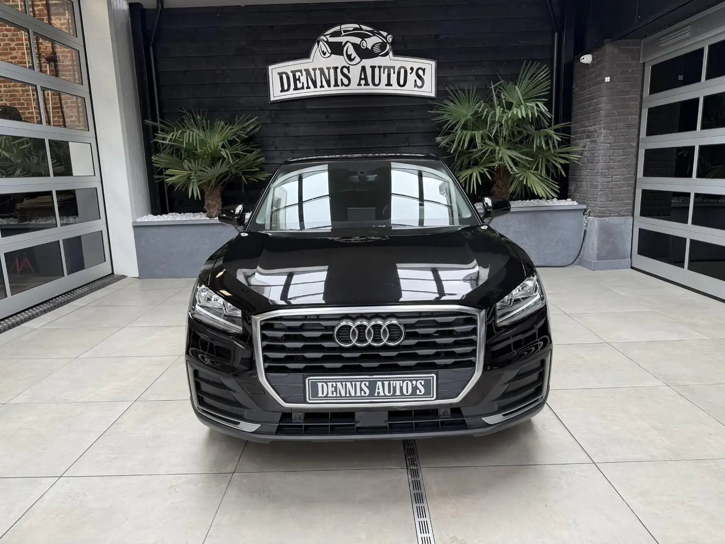Audi Q2 30 TFSI Sport Schwarz - 2