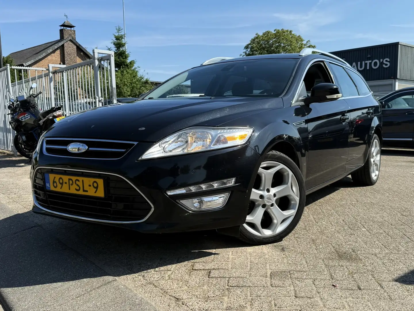 Ford Mondeo Wagon 1.6 ECOBOOST TITANIUM X-PACK NIEUSTAAT & FUL Zwart - 1