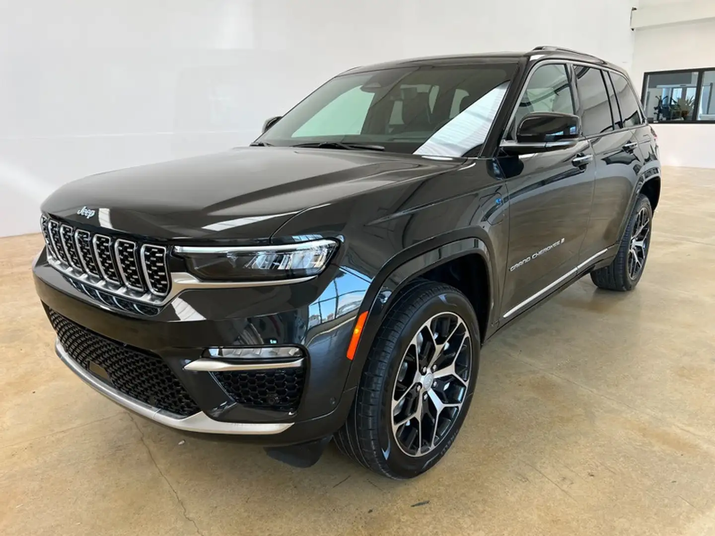 Jeep Grand Cherokee 2.0 ATX PHEV Summit Reserve - 1
