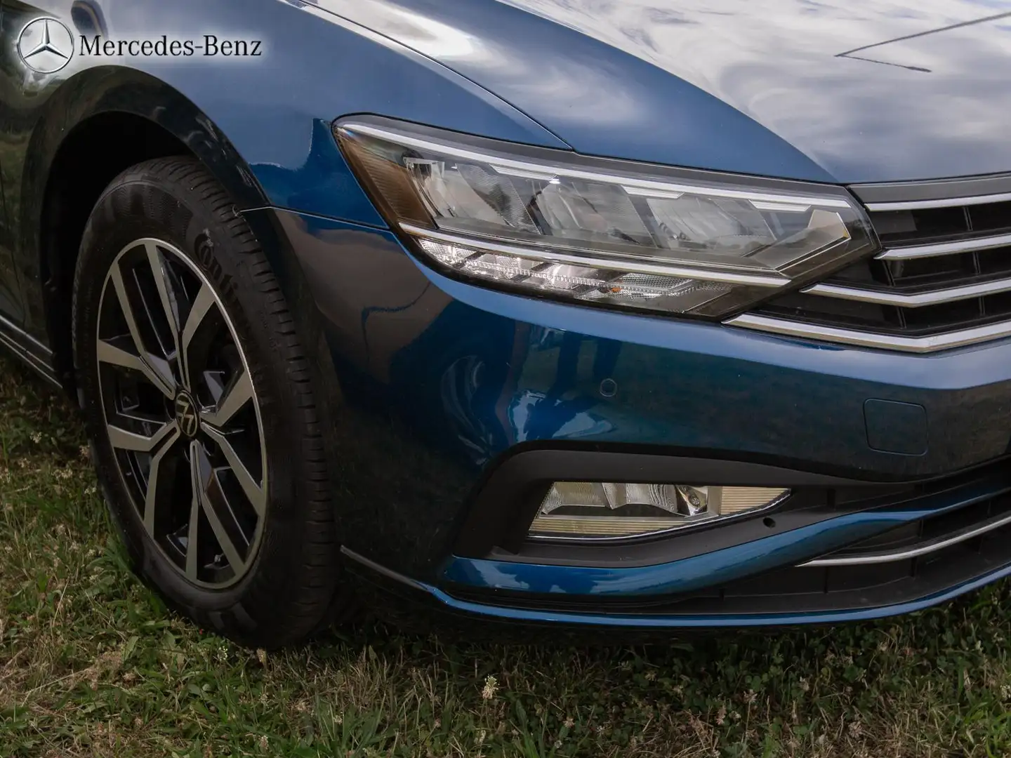 Volkswagen Passat 2.0 TDI Chrom+Pano+LED+AHK+Business Blau - 2