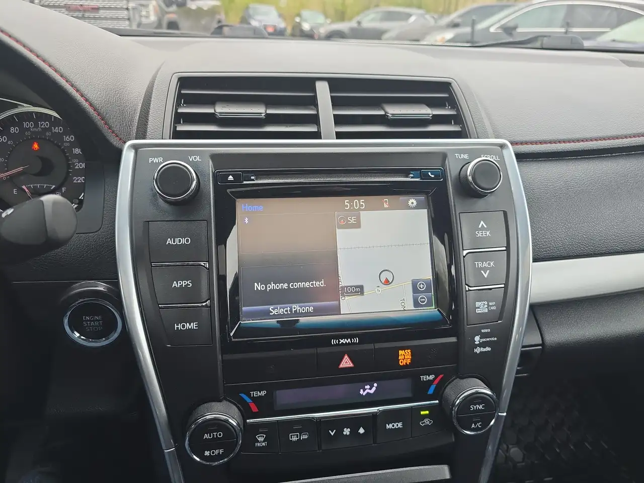 Toyota Camry снимка Toyota Camry