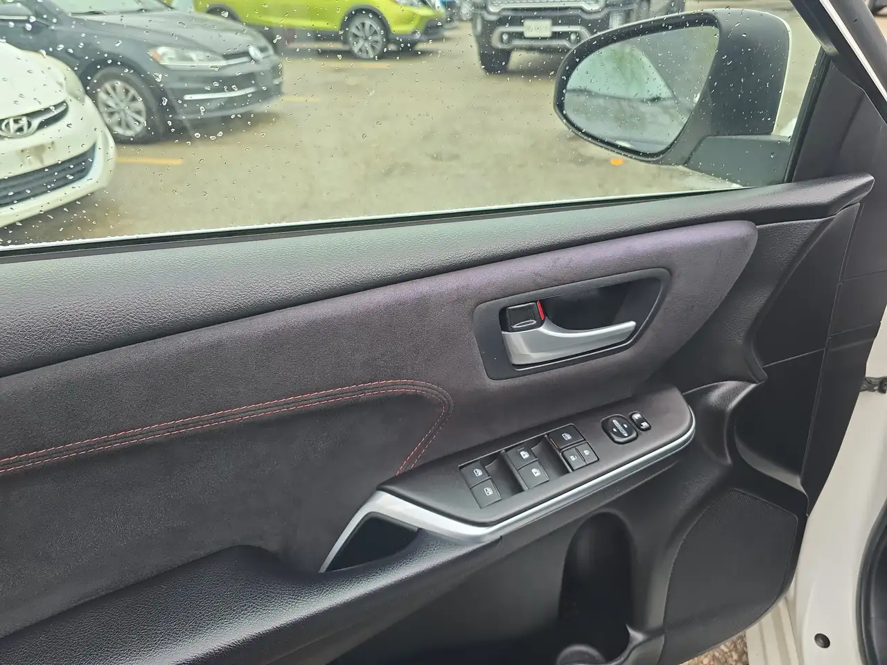Toyota Camry снимка Toyota Camry