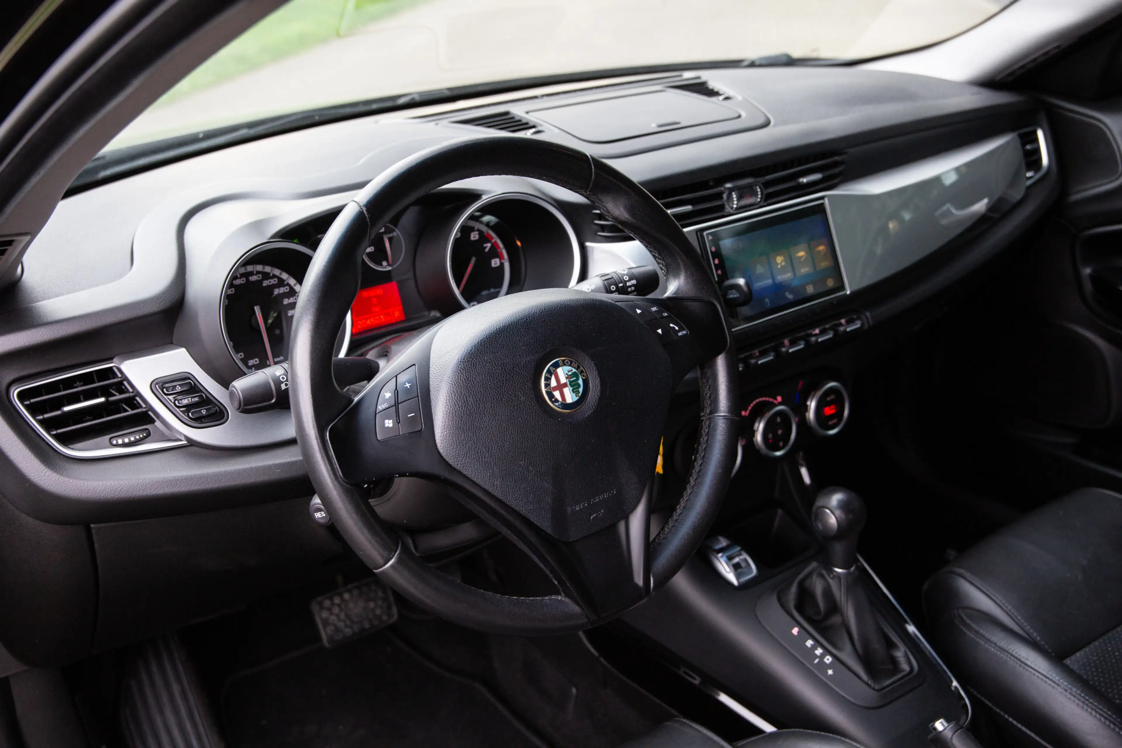 Alfa Romeo Giulietta 1.4 T Distinctive , Cruise control, Stoelverwarmin — photo 4
