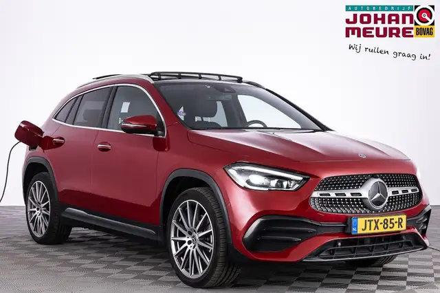 Mercedes-Benz GLA 250 e AMG Line | PANORAMADAK | Full LED | Trekhaak | N