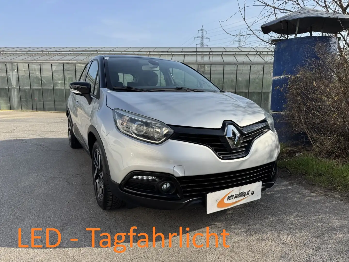 Renault Captur Dynamique TCe120 Aut. 4-Zylinder Navi Kamera Szhzg Silber - 1