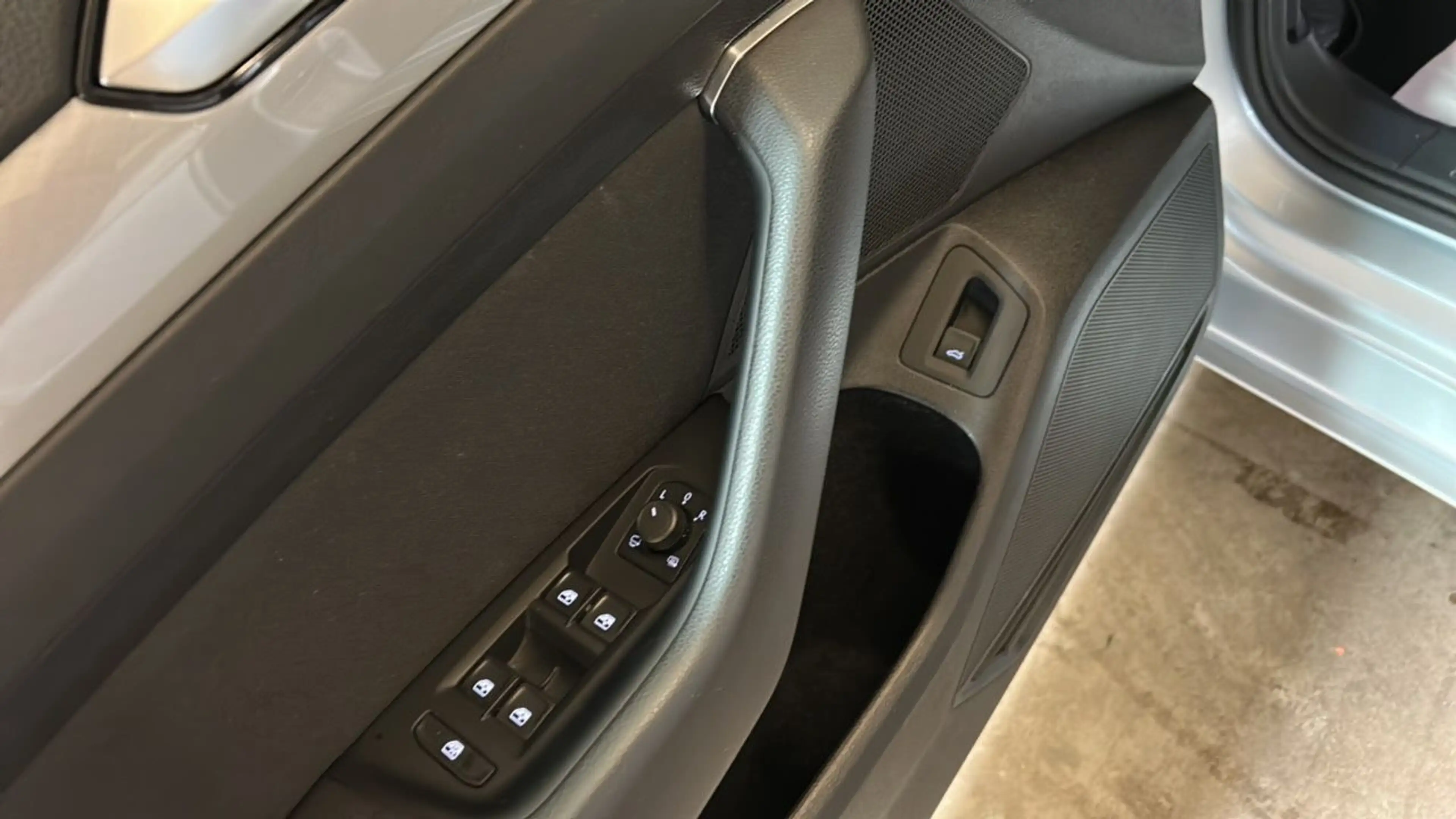 Volkswagen Passat Variant 2.0 TDI BMT/Start-Stopp Business Matrix*ACC*MASSA — photo 9