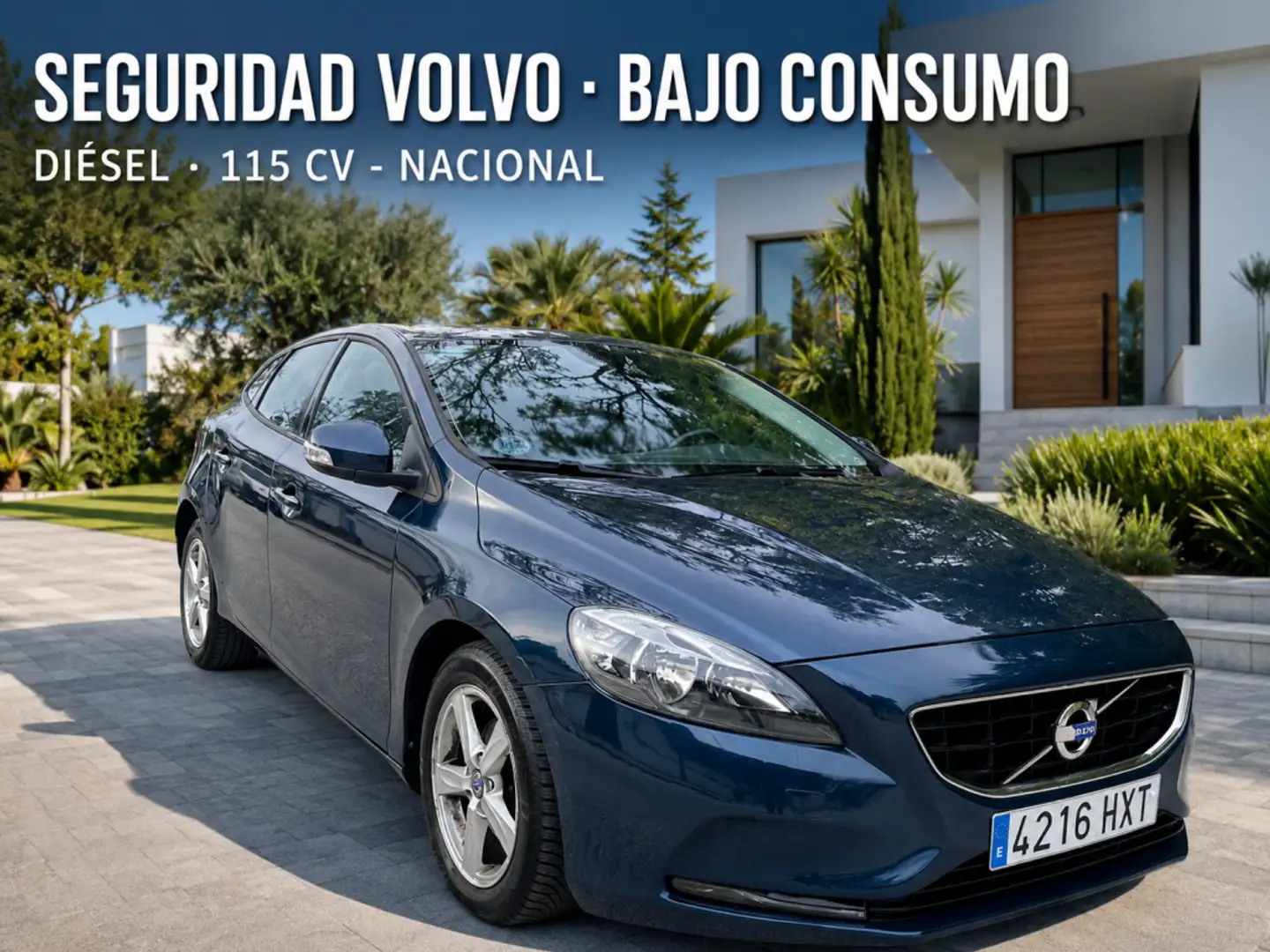 Volvo V40 D2 Momentum 115 Azul - 1