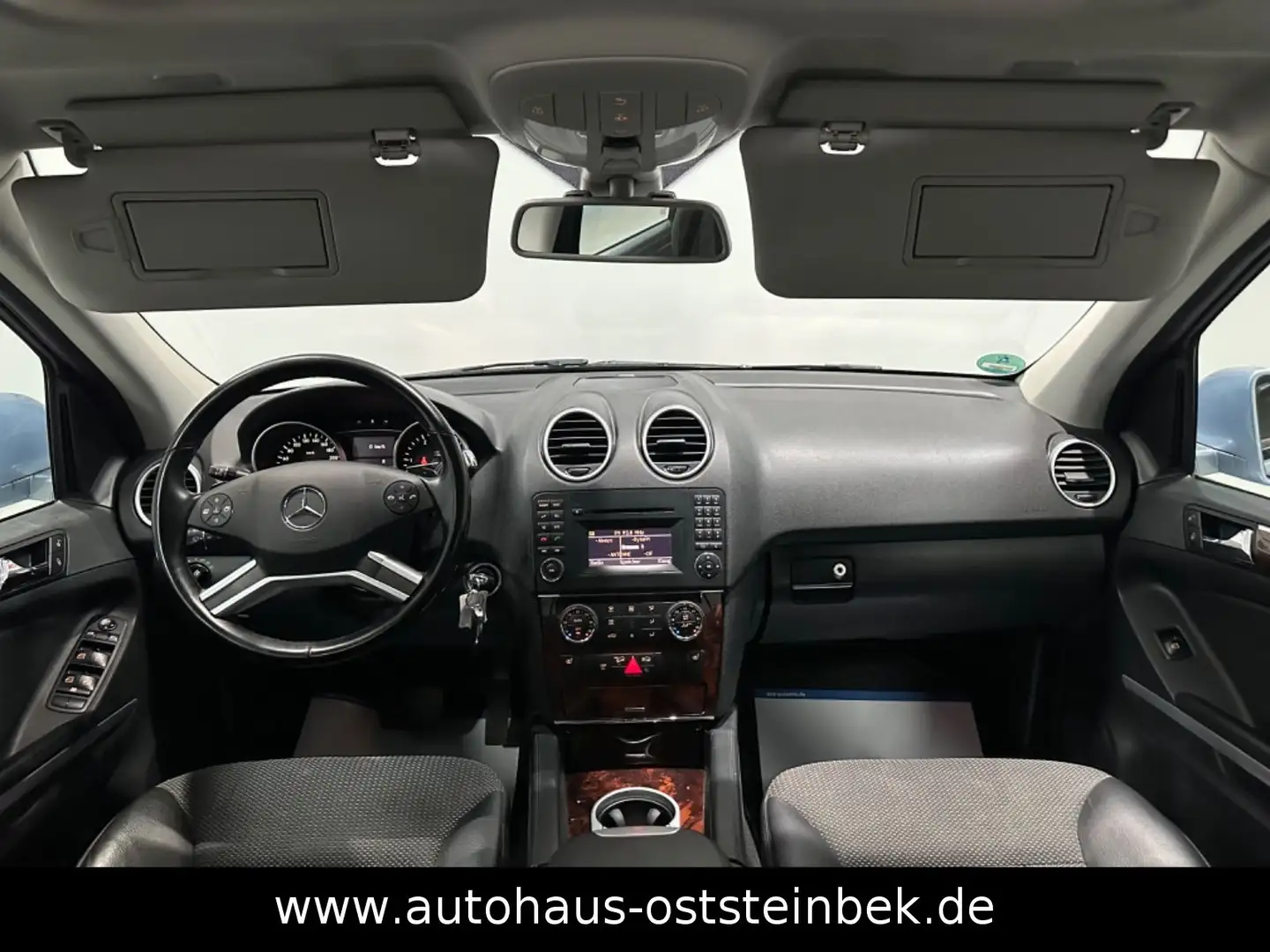 Mercedes-Benz ML 300 CDI BLUEEFFICIENCY/4MATIC/XENON/SHD/AHK/ plava - 2