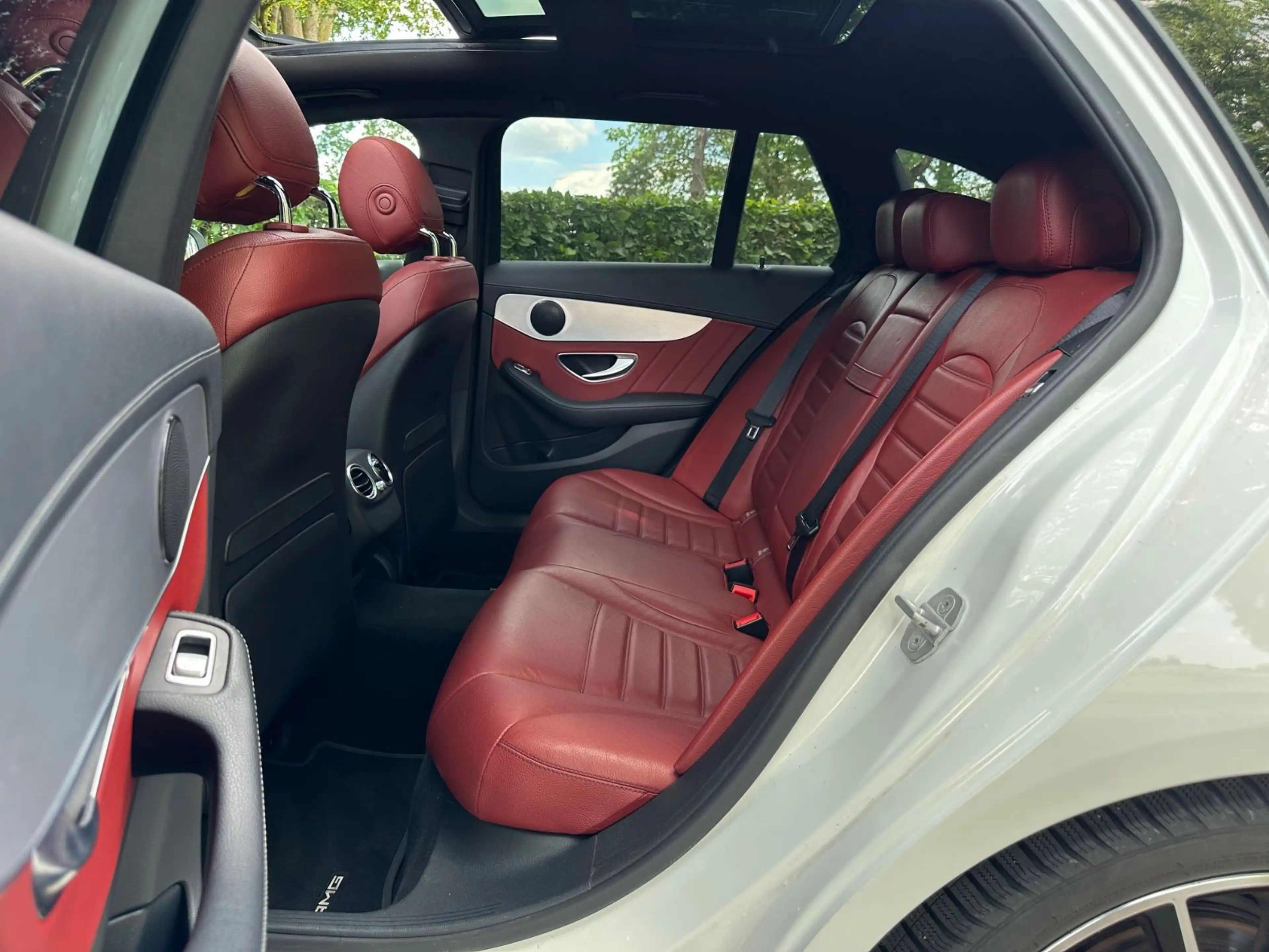 Mercedes-Benz C 250 d AMG-LINE*9-G*PANO*HUD*AHK*CARBON* — photo 10